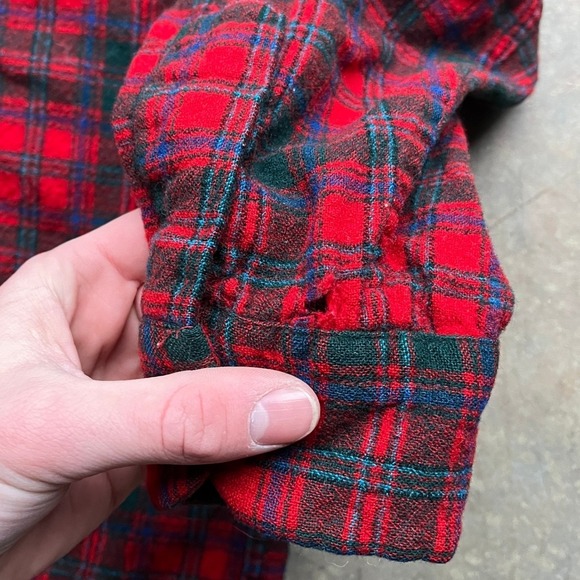 VTG Pendleton Wool Plaid Button Up Board Shirt Flap Pocket Loop Womens L HOLES! - Picture 11 of 12